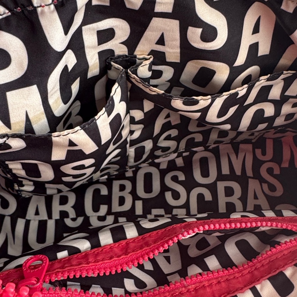 Marc by Marc Jacobs Hot Pink Quilted Nylon Barrel Bag with Strap - Picture 13 of 16